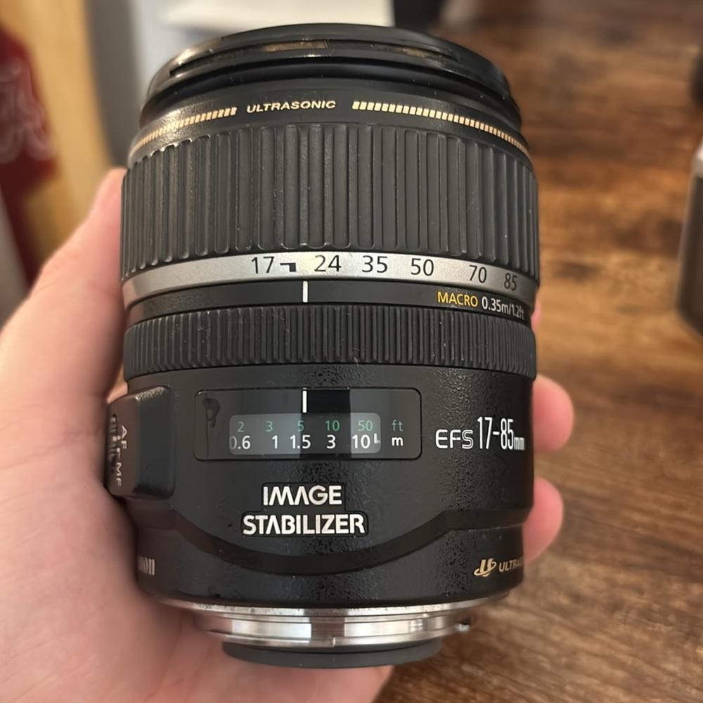 Canon Rebel XSI Camera and 67mm Zoom Lens - Picture 8 of 10
